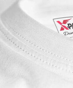 koszulka biala zblizenie